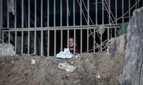 غزة: حصيلة ضحايا خروقات الاحتلال ترتفع إلى 410 شهداء