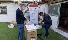 وكالة بيت مال القدس تجهز مدارس في ضواحي القدس بمستلزمات أساسية متنوعة ووسائل الدعم البيداغوجي
