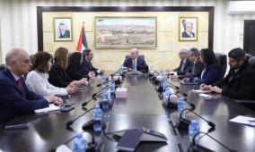 مصطفى يبحث مع وفد من مكتب الأمم المتحدة لخدمات المشاريع تعزيز الجهود الاغاثية والإنسانية