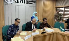 توقيع اتفاقية إنشاء وقفية لجامعة القدس في اندونيسيا