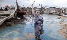 وفاة رضيعة نتيجة البرد القارس في خان يونس جنوبي قطاع غزة