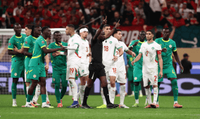 رئيس "فيفا" يهاجم تصرفات لاعبي السنغال.. ويلوّح بعقوبات