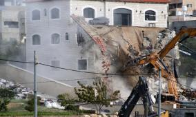 الاحتلال يهدم منزلين إضافيين في شقبا غرب رام الله