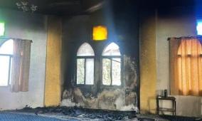 مستوطنون يدمرون محتويات مسجد شرق نابلس