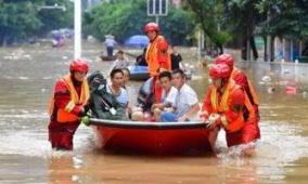 17 قتيلا وعشرات المفقودين بسبب الأمطار الغزيرة في إندونيسيا 