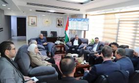 صور| لقاء حكومي يؤكد أهمية دمج الطاقة الشمسية في المشاريع الزراعية والآبار