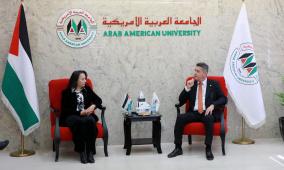 الجامعة العربية الأمريكية تحتضن معرض "صمود تصنعه المشاريع النسوية"