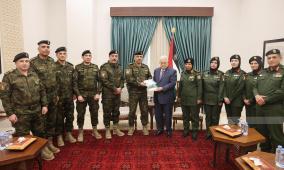 الرئيس عباس يتسلم التقرير السنوي لعام 2025 لقوات الأمن الوطني