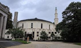 إمساكية رمضان 2026 في بلجيكا | مواعيد الصلاة في بروكسل وأنتويرب