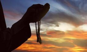 دعاء اليوم الثامن من رمضان 2026 مكتوب | كلمات تفتح أبواب الرحمة والرزق