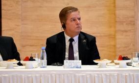  السفير عواد يشارك في احتفال نظمته حكومة منطقة شينجيانغ الويغورية