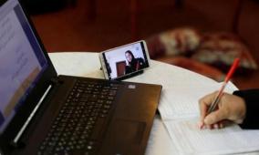 خاص | من الصف المدرسي إلى الرقمي.. هل نحن جاهزون للتغيير؟