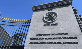 "التجارة العالمية": النظام التجاري العالمي يشهد "أسوأ اضطرابات منذ 8 عقود"