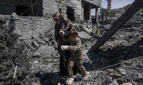 استشهاد مسعفين وإصابة آخرين في قصف الاحتلال محيط مستشفى جنوب لبنان