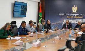 وكيل الحكم المحلي يترأس اجتماعًا لدراسة طلبات رفع الحماية عن الأراضي