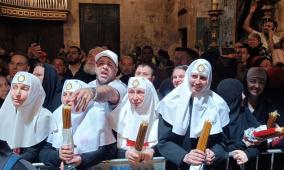 كنائس فلسطين تحيي "سبت النور"