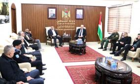 وزير الداخلية يتفقد محافظة الخليل: شدد على أهمية التكامل المؤسسي لمواجهة التحديات