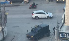 الاحتلال يقتحم مخيم قلنديا ويعتقل 6 مواطنين