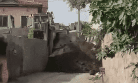 الاحتلال يجرف أراضي ويغلق طرقا فرعية في زبوبا غرب جنين