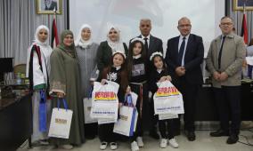 "التربية" تكرّم الطلبة الفائزين في مسابقة دولية للابتكار والتكنولوجيا