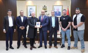 الدكتور حمايل يستقبل الشاعر الروسي فاديم تيريوخن المنسق العام لرابطة اتحادات كتاب البريكس