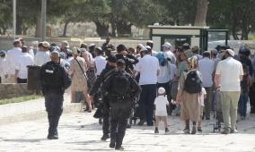 22 وزيرا ونائبا بالكنيست يطالبون باقتحام الأقصى يوم الجمعة