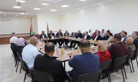 صور | وكيل وزارة الحكم المحلي يزور بلدية السموع ويبحث احتياجاتها التطويرية والمالية