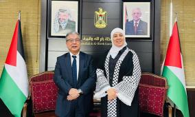  غنام تبحث آخر المستجدات السياسية مع السفير الياباني 