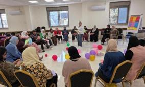 جمعية المرأة العاملة الفلسطينية للتنمية تختتم لقاءً للرعاية الذاتية لعضوات منتدى مجالس الظل في الضفة الغربية