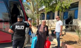 بالصور | وصول أولى قوافل حجاج بيت الله الحرام إلى مدينة أريحا