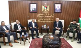 وزير الداخلية يشارك في لقاء حكومي موسع بمحافظة الخليل لبحث أولويات المرحلة واحتياجات المحافظة