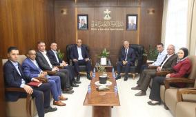 الوزير برهم يلتقي اللواء البوريني لبحث الترتيبات الخاصة بامتحانات الثانوية العامة