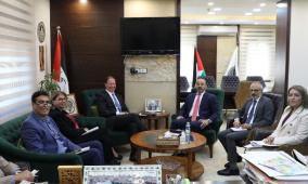 النائب العام يبحث مع المكتب الدولي لمكافحة المخدرات وإنفاذ القانون سبل تعزيز التعاون