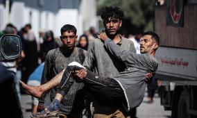  3 شهداء بينهم طفل في غارة على دير البلح وسط قطاع غزة