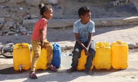 وزارة الإغاثة لراية: نقص المياه وتوقف التكايا ينذران بكارثة جديدة في غزة