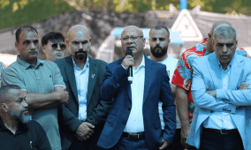 ابو هولي يتفقد مستشفى الأونروا في قلقيلية ويبحث مع المحافظ آليات تطويره والدفاع عن تفويض الوكالة