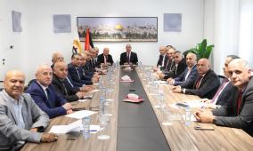 الشيخ يبحث مع الغرف التجارية تداعيات الأزمة الاقتصادية على حياة المواطنين وسبل تخفيفها