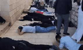 بالفيديو: مستوطنون يقتحمون المسجد الأقصى ويؤدون طقوسا تلمودية