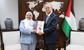 رئيس الوزراء يتسلم التقرير السنوي لديوان الرقابة المالية والإدارية لعام 2025
