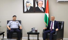 الوزير قنديل يبحث مع اللواء ثوابته سبل تعزيز التنسيق لمواجهة التحديات الناجمة عن ممارسات الاحتلال