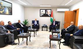 الوزير أيمن قنديل يبحث مع رؤساء بلديات رام الله والبيرة وبيتونيا سبل معالجة التحديات التي تواجه عمل الهيئات المحلية