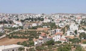 الاحتلال يخطر بالاستيلاء على أراض في دير دبوان وشق طريق شرق رام الله