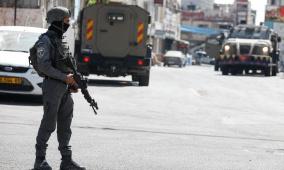الاحتلال يوسع حملات الدهم والاعتقال في قلنديا وكفر عقب