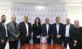 شركة سنيورة للصناعات الغذائية تستقبل وفداً حكومياً ونقابياً