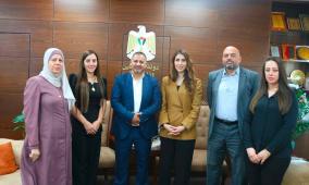 "وزارة العمل "و"جو جلوبال" تتفقان على تطوير برامج تدريبية متخصصة في الذكاء الاصطناعي والأمن السيبراني وتوسيع فرص التشغيل للشباب.