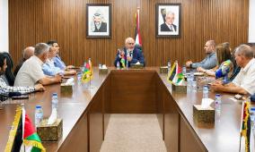 وزير الزراعة يبحث مع 26 هيئة محلية في رام الله والبيرة تعزيز التخطيط الزراعي وتوجيه المشاريع نحو الأولويات