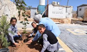 في 40 موقعاً من الخليل إلى طوباس.. "فلسطين خضراء" يختتم نشاطاته بتعزيز التنمية البيئية المستدامة