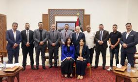 الرئيس عباس يستقبل رئيس وأعضاء مجلس بلدي سلفيت المنتخبين