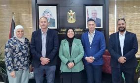 غنام تطلع وفدا بريطانيا كنديا على تصاعد عدوان الاحتلال وتطالب بتحرك دولي