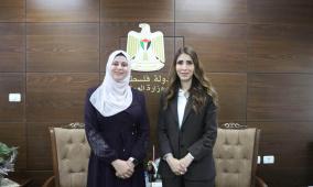 وزيرة العمل وبلدية بيت لقيا ترسمان مسارات عملية لتعزيز التشغيل ودعم التعافي الاقتصادي